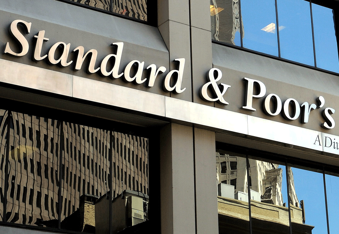 «Καμπανάκι»  και από τη Standard & Poor's στη Γαλλία 