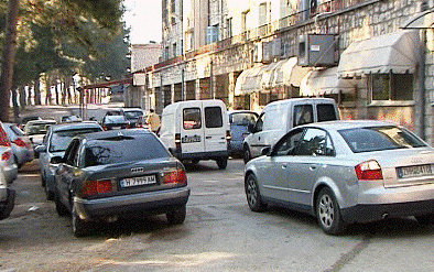 Ψάχνουν για θέσεις στάθμευσης στο νοσοκομείο της Λαμίας