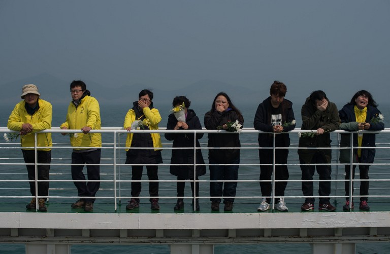 Паром севоль катастрофа корея. Севоль пара. Севоль пара. Трагедия севоль в корее паром. Севоль пара.