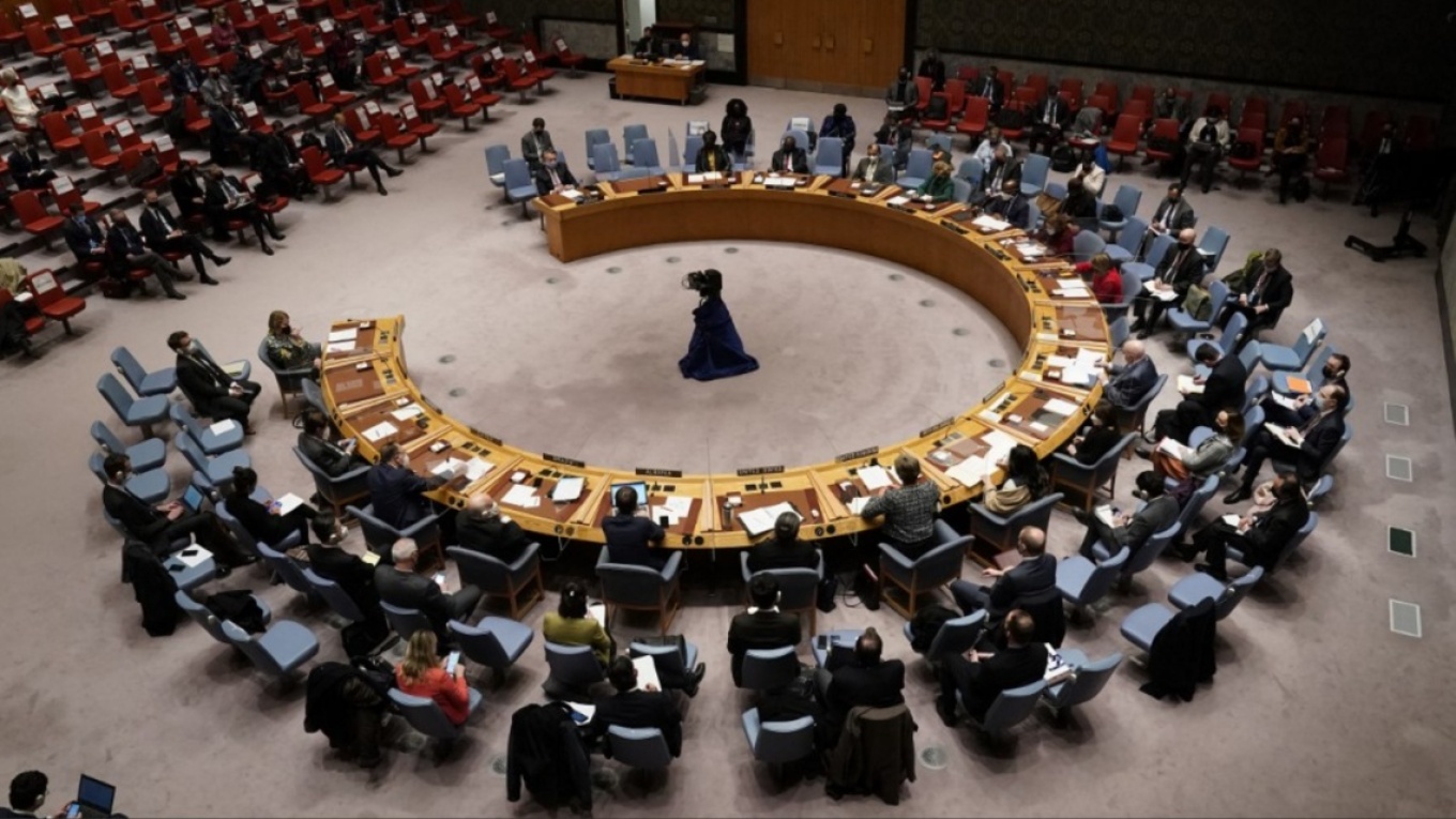 A critical October for Greek diplomacy